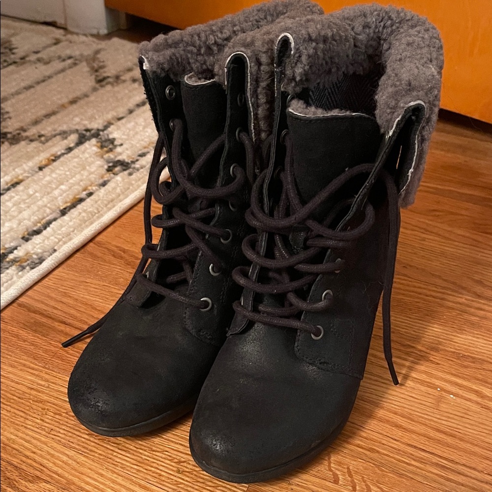 UGG Australia Black Lace-Up Boots with Soft Gray Interior with Gray cuff Wedge